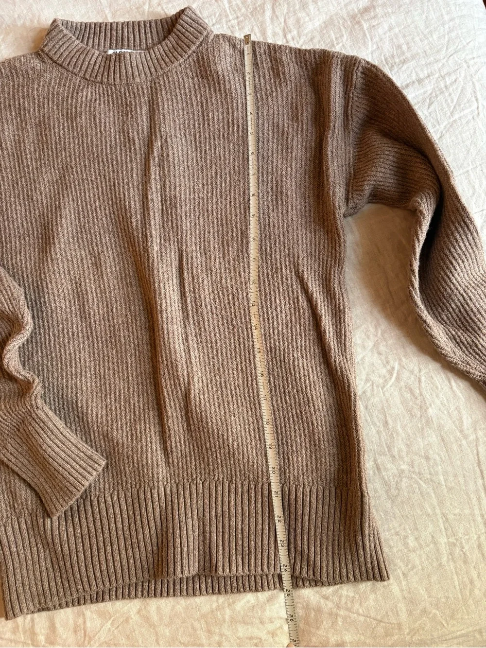 Old Navy Taupe Crewneck Ribbed Knit Sweater